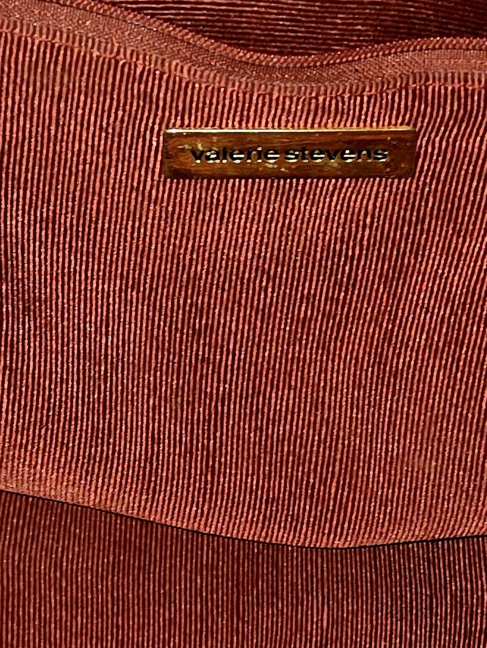 One Vintage Valerie Stevens Satchel Style Croc Embossed Leather Purse 8.5x10x3